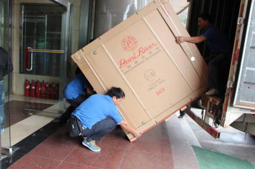 临城镇钢琴贵重工艺品无忧运